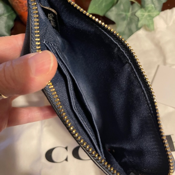 Coach Corner Zip Navy Leather Wristlet